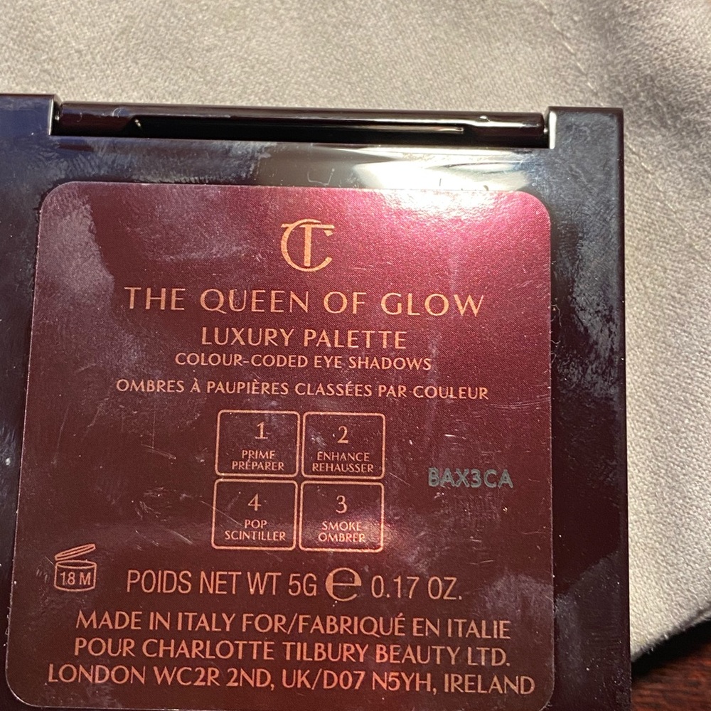 Eye shadow quad - Picture 2 of 2